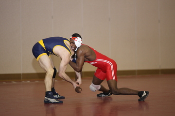 Aljamain Sterling '12 wrestling for SUNY Cortland